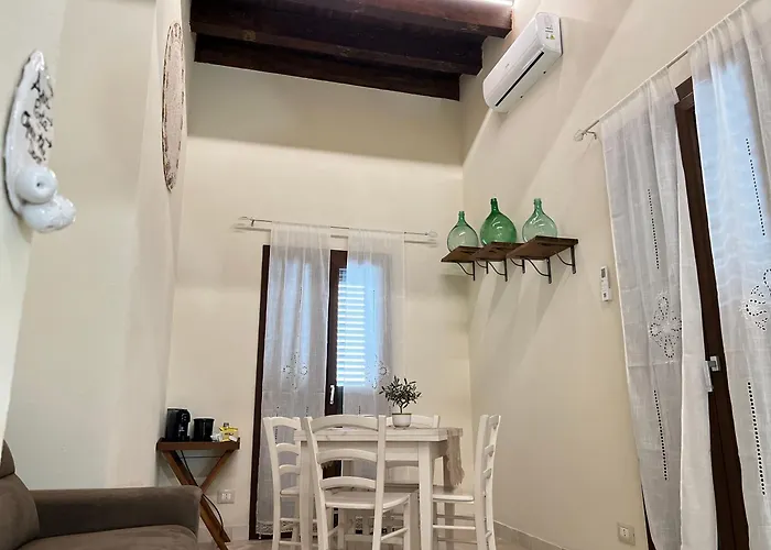 La Dimora Degli Dei לינה וארוחת בוקר טאראנטו